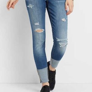 DenimFlex™ medium wash destructed cuff jegging